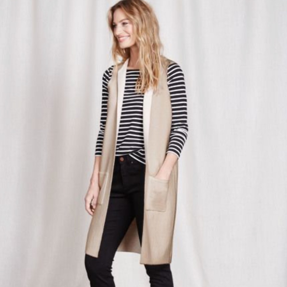 Boden Long Beige Sleeveless Knit Vest